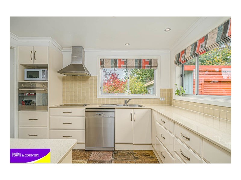 102 Douglas Street, Armidale NSW 2350