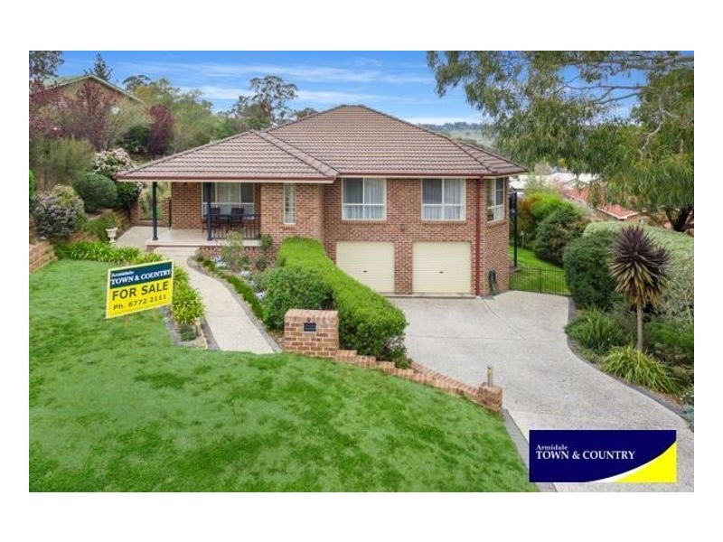 9 Nathaniel Pidgeon Drive, Armidale NSW 2350