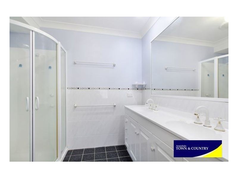 9 Nathaniel Pidgeon Drive, Armidale NSW 2350