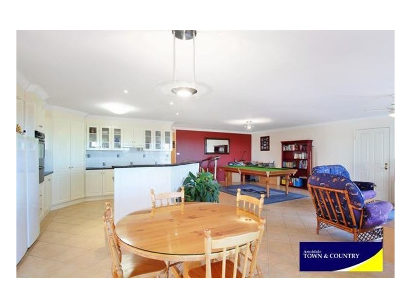 9 Nathaniel Pidgeon Drive, Armidale NSW 2350
