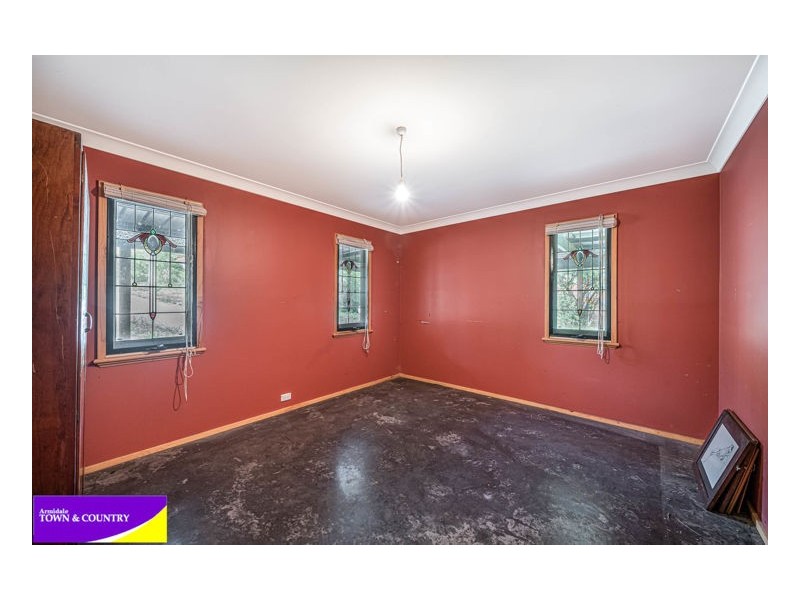 16 Perrott Street, Armidale NSW 2350