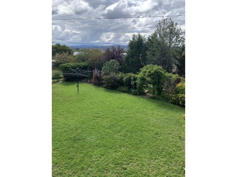 204 Allingham Street, Armidale NSW 2350