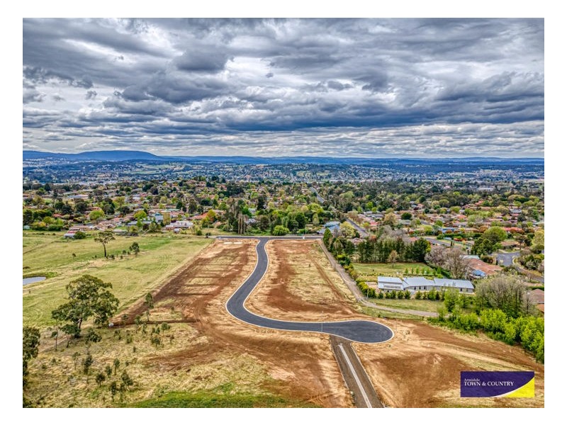 1 Melba Place, Armidale NSW 2350