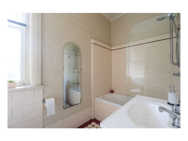 247 Brown Street, Armidale NSW 2350