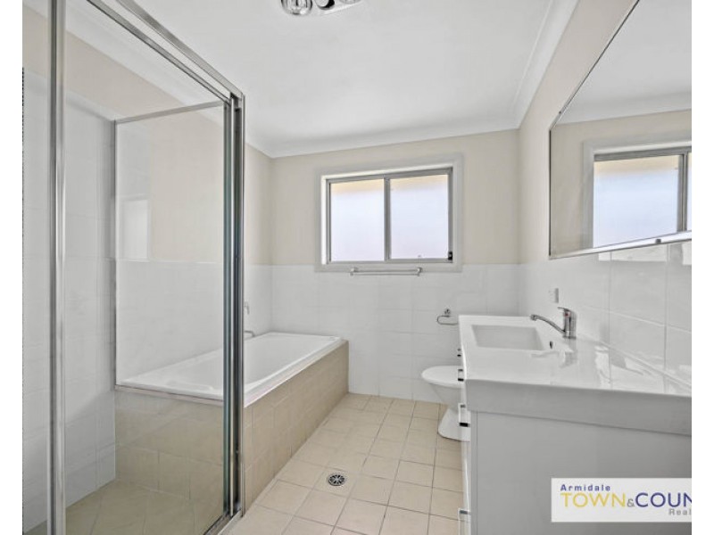 17 Kennedy Street, Armidale NSW 2350