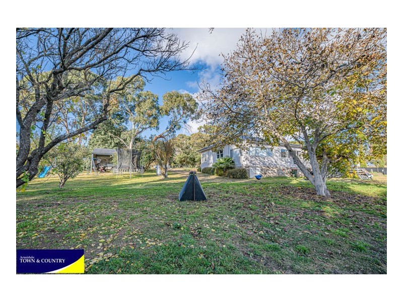 24 Kurrawatha Avenue, Armidale NSW 2350