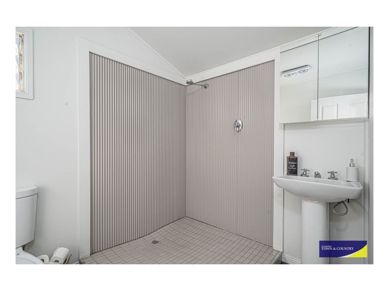 24 Kurrawatha Avenue, Armidale NSW 2350