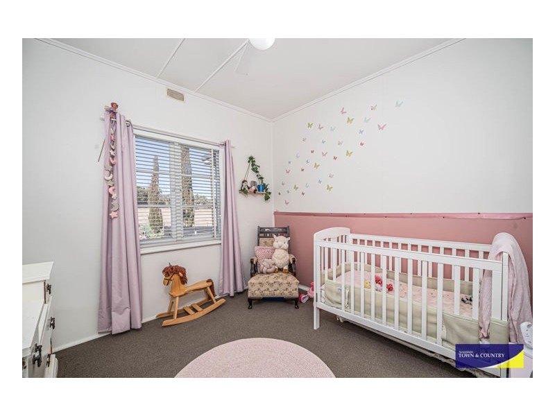 24 Kurrawatha Avenue, Armidale NSW 2350