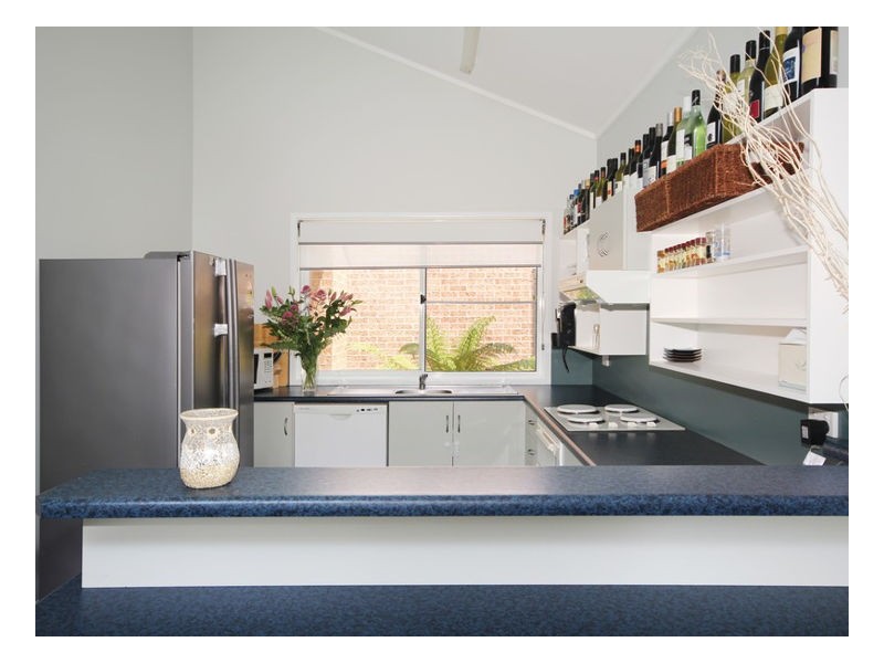 2/33 The Avenue, Armidale NSW 2350