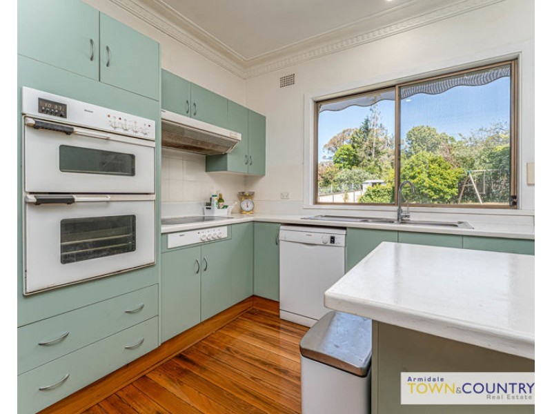 20 Glen Innes Road, Armidale NSW 2350