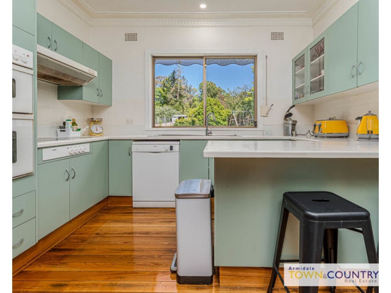 20 Glen Innes Road, Armidale NSW 2350