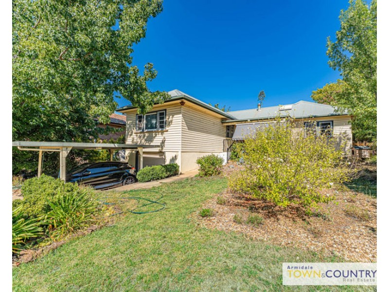 20 Glen Innes Road, Armidale NSW 2350