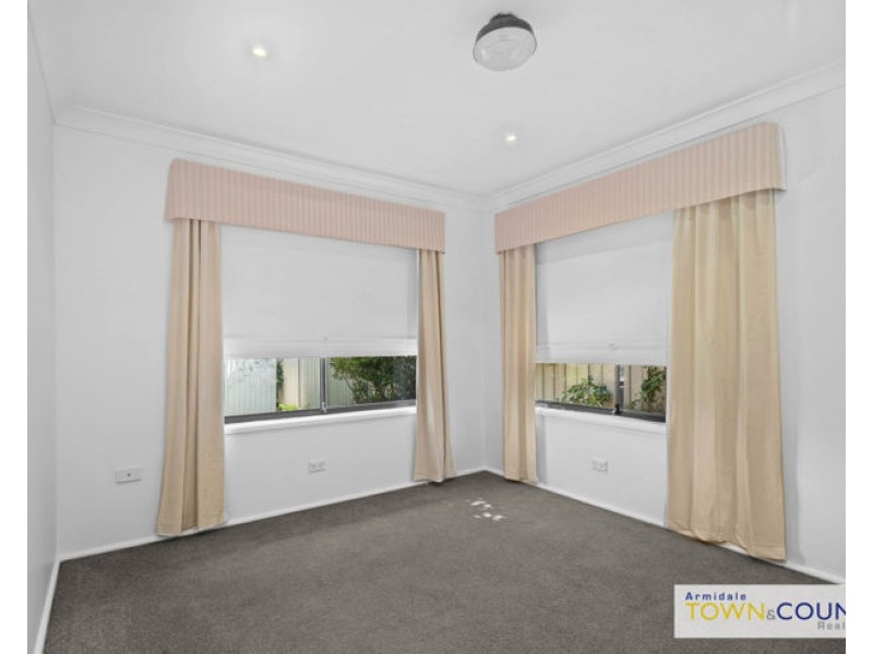 2 Atherton Street, Armidale NSW 2350