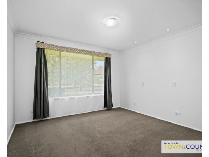 2 Atherton Street, Armidale NSW 2350