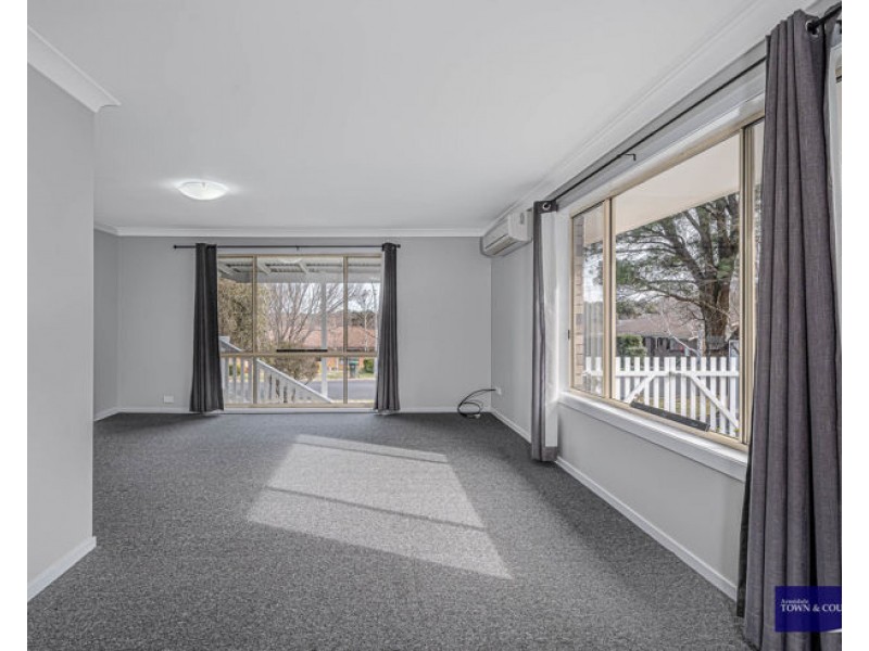 13 Verna Close, Armidale NSW 2350