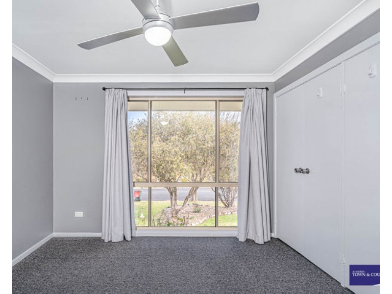 13 Verna Close, Armidale NSW 2350