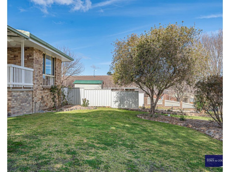 13 Verna Close, Armidale NSW 2350