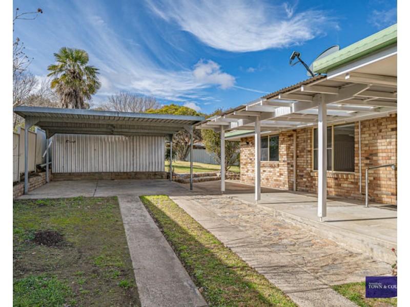 13 Verna Close, Armidale NSW 2350