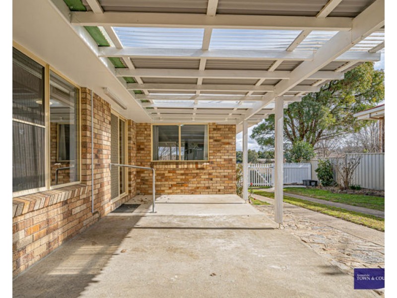 13 Verna Close, Armidale NSW 2350