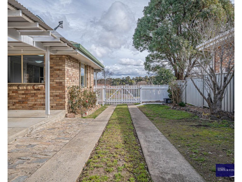 13 Verna Close, Armidale NSW 2350