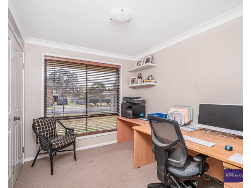 2 Oliver Avenue, Armidale NSW 2350