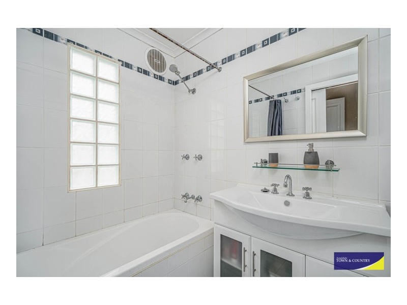 23 Trim Street, Armidale NSW 2350