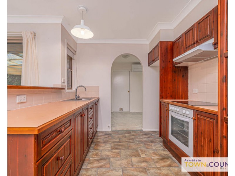 10 Kurrajong Close, Armidale NSW 2350