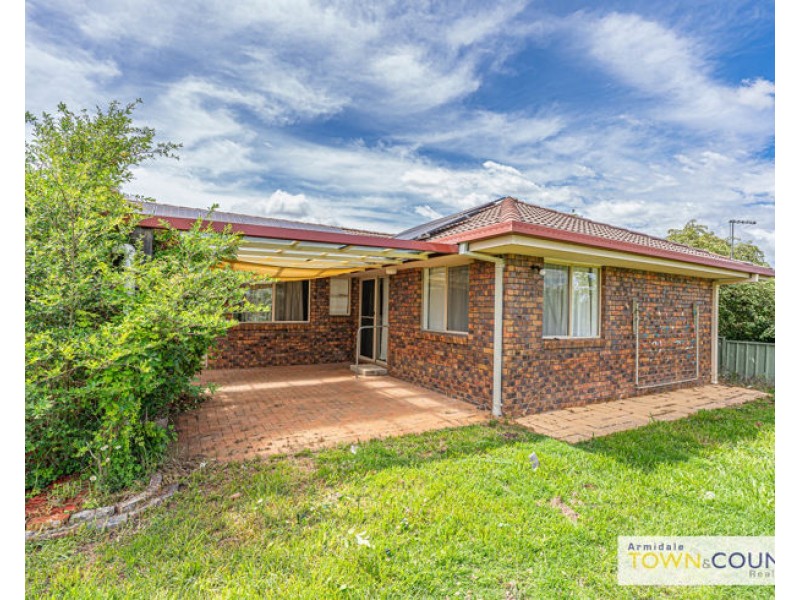 10 Kurrajong Close, Armidale NSW 2350