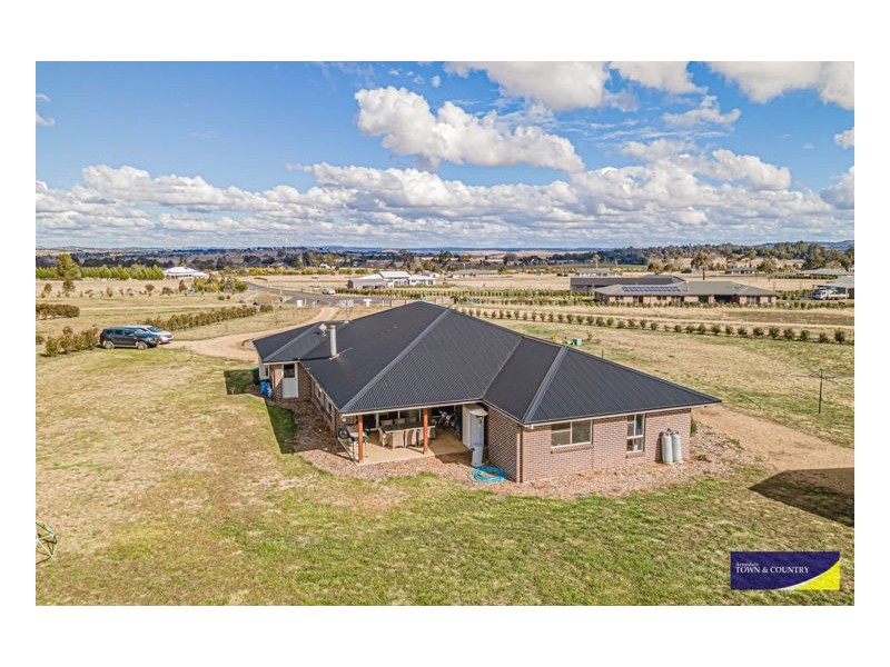 9 Lilley Lane, Armidale NSW 2350