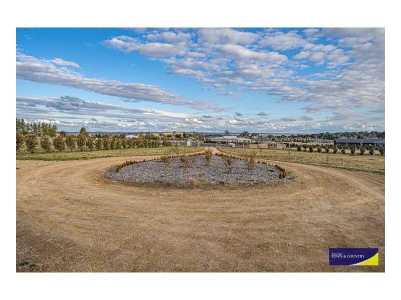 9 Lilley Lane, Armidale NSW 2350