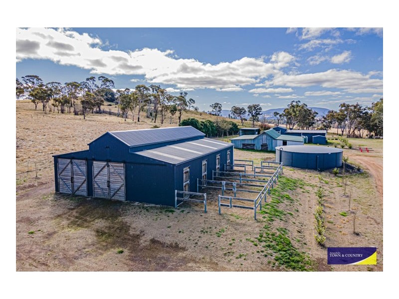 238 Bundarra Road, Armidale NSW 2350