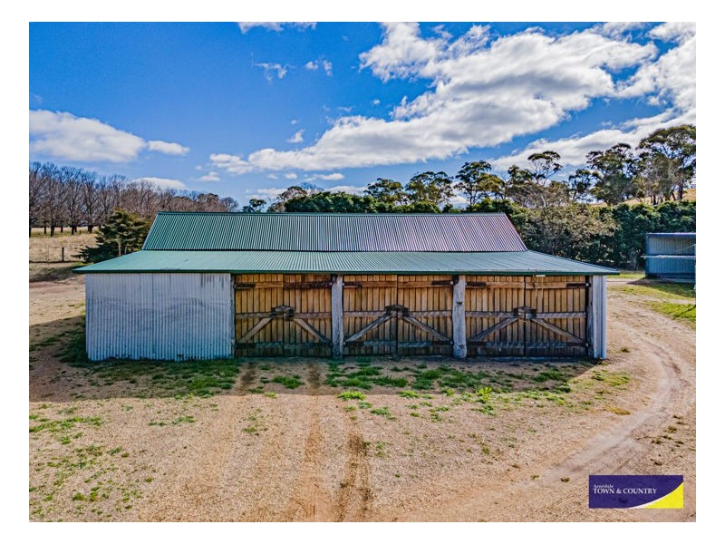 238 Bundarra Road, Armidale NSW 2350
