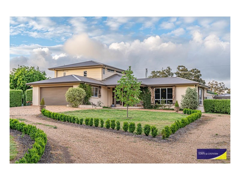 238 Bundarra Road, Armidale NSW 2350