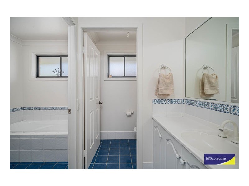 24 Norris Drive, Armidale NSW 2350