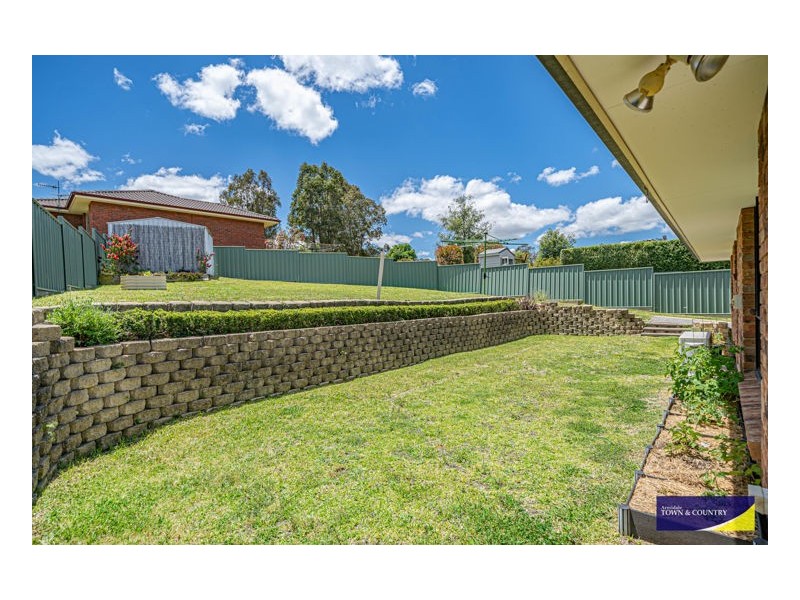 24 Norris Drive, Armidale NSW 2350