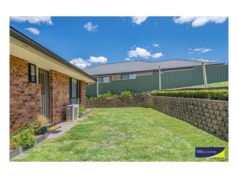 24 Norris Drive, Armidale NSW 2350