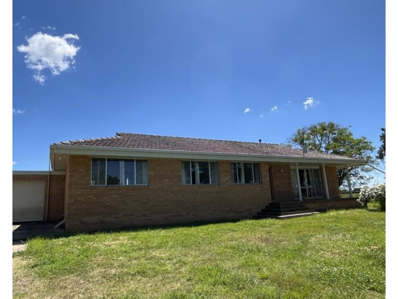 25 Kruideniers Road, Armidale NSW 2350