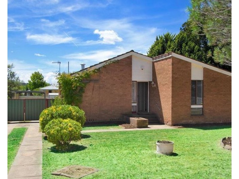 15 Claude Street, Armidale NSW 2350