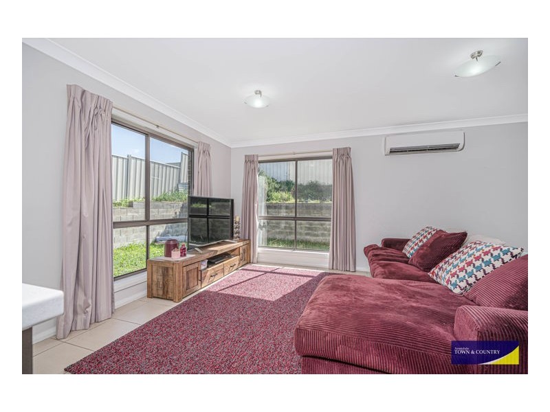 11 Earle Page Drive, Armidale NSW 2350