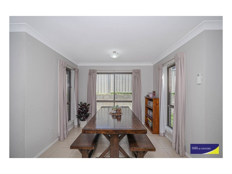11 Earle Page Drive, Armidale NSW 2350