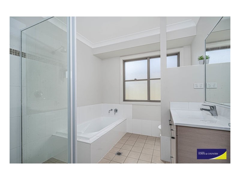 11 Earle Page Drive, Armidale NSW 2350