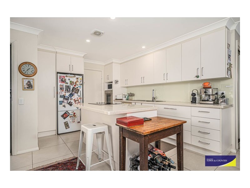 8 Oliver Avenue, Armidale NSW 2350