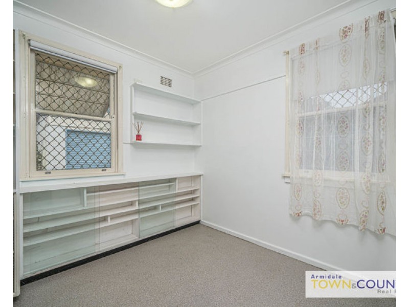 16 Douglas Street, Armidale NSW 2350