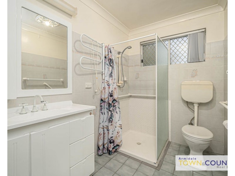 16 Douglas Street, Armidale NSW 2350