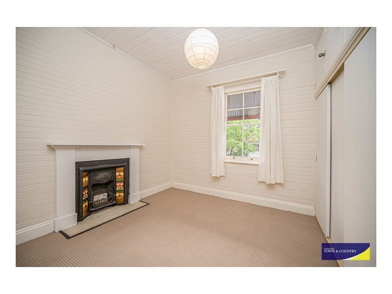 21 Marsh Street, Armidale NSW 2350