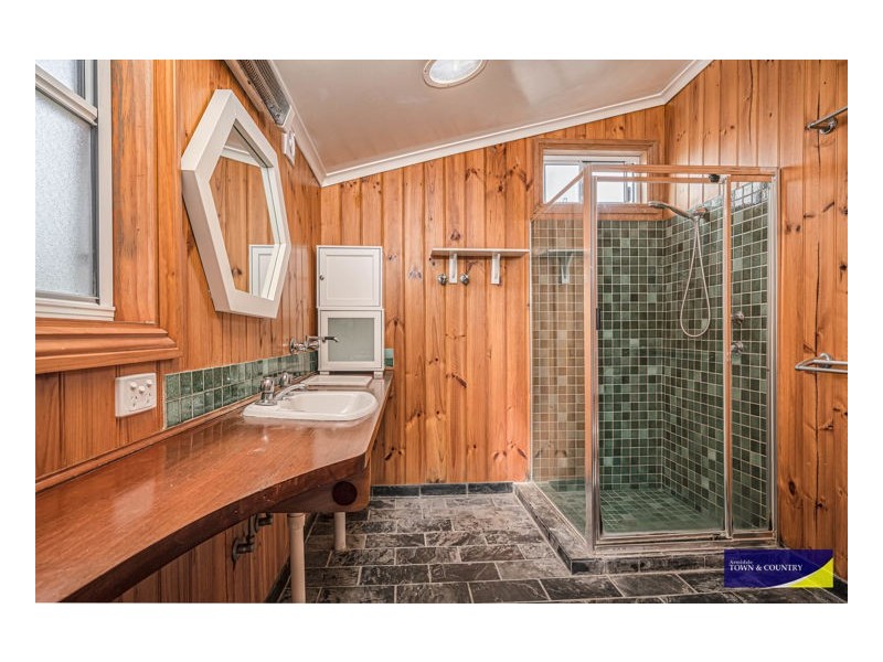 21 Marsh Street, Armidale NSW 2350