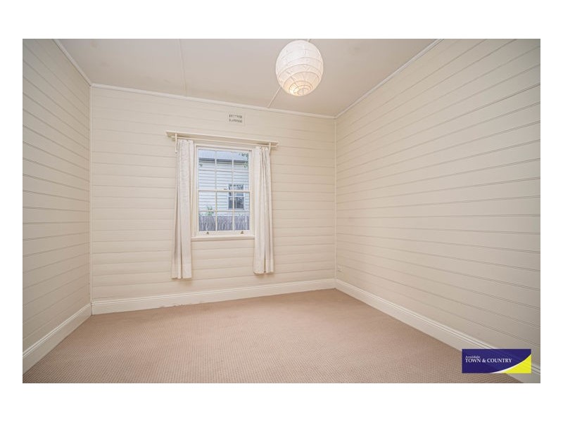 21 Marsh Street, Armidale NSW 2350