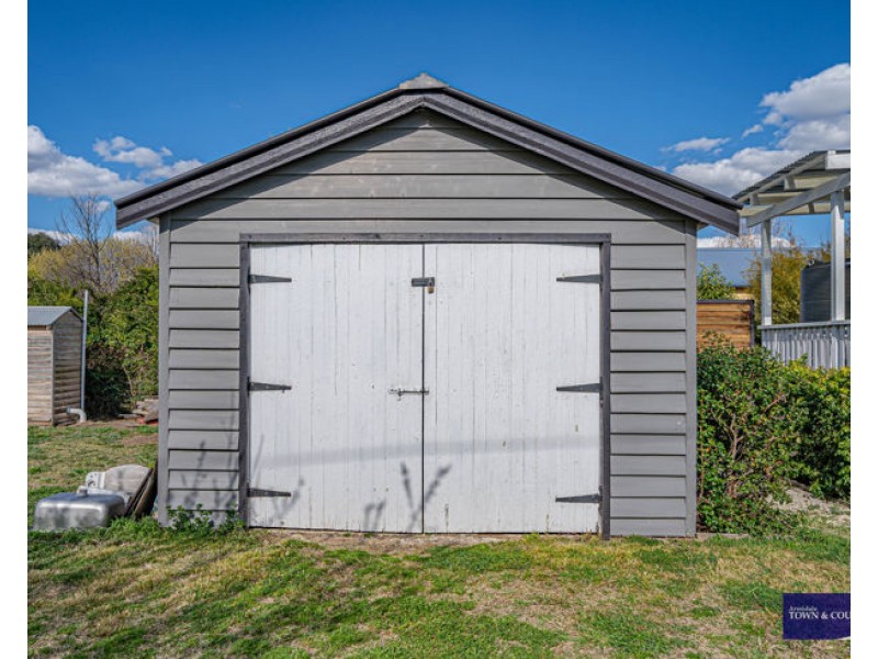 19 Canambe Street, Armidale NSW 2350