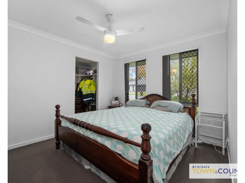 34 Claret Ash Drive, Guyra NSW 2365