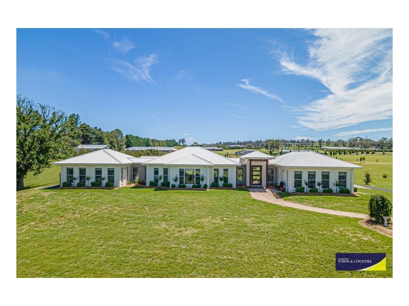 2-4 Post Way, Armidale NSW 2350